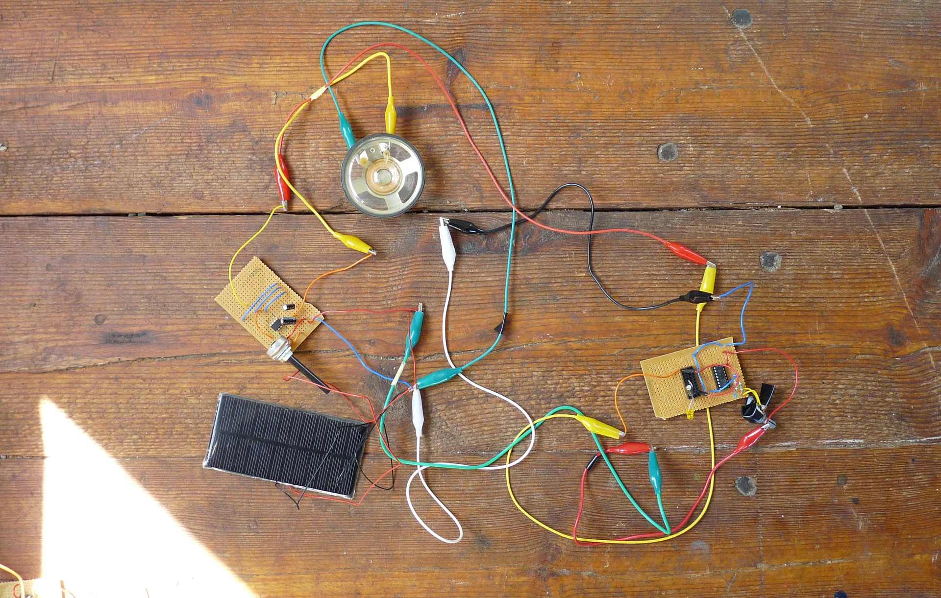Solar NAND synth workshop